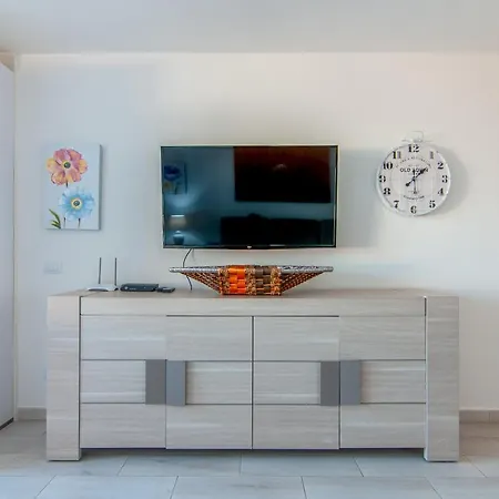 Apartment Jacaranda 2a013 *